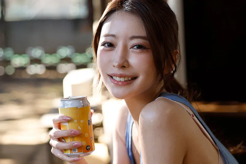 Phang chị nhà sát bên xinh đẹp khi về quê